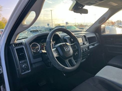 Used 2019 RAM 1500 Express w/ Express Value Package AWD/4WD image 2