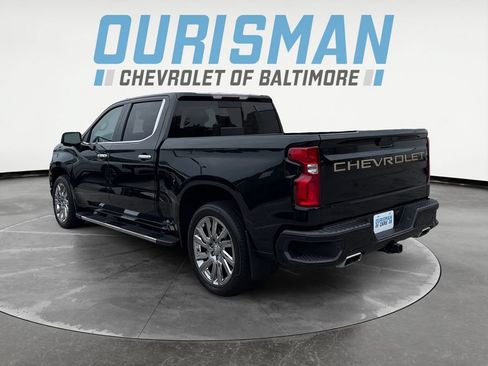 Used 2019 Chevrolet Silverado 1500 High Country w/ High Country Premium Package AWD/4WD image 4