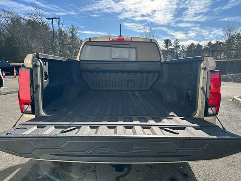 Used 2024 Chevrolet Colorado ZR2 w/ Safety Package image 15