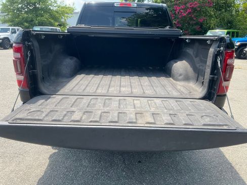 Used 2019 RAM 1500 Laramie w/ Sport Appearance Package AWD/4WD image 13