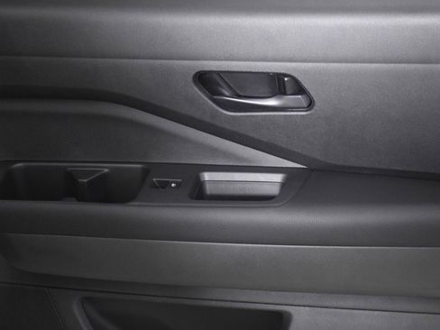 New 2024 Nissan Pathfinder SV w/ SV Premium Package FWD image 29