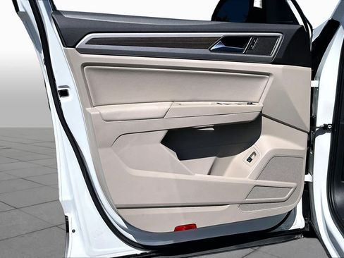Used 2019 Volkswagen Atlas SE FWD image 20