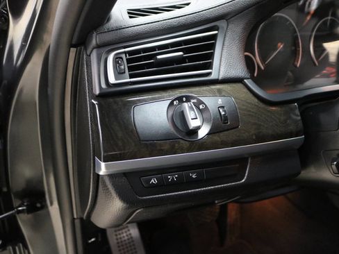 Used 2012 BMW 750Li image 67