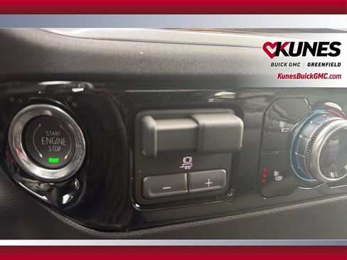 New 2026 GMC Sierra 1500 Elevation image 21