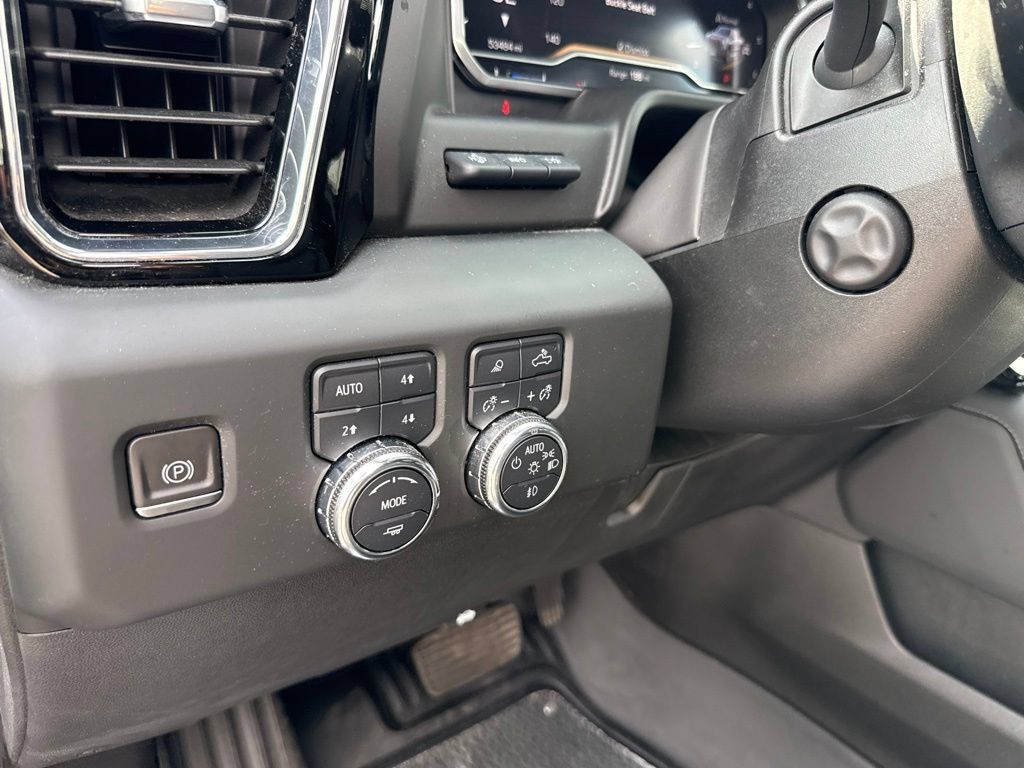 Used 2023 GMC Sierra 1500 Denali w/ Denali Reserve Package AWD/4WD image 16