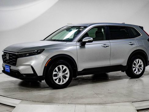 Used 2025 Honda CR-V LX image 4