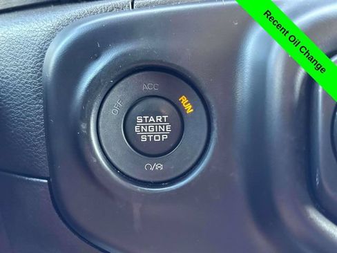 Used 2018 Jeep Wrangler Unlimited Sport S AWD/4WD image 14