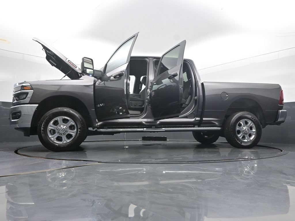 Used 2025 RAM 2500 Big Horn AWD/4WD image 64