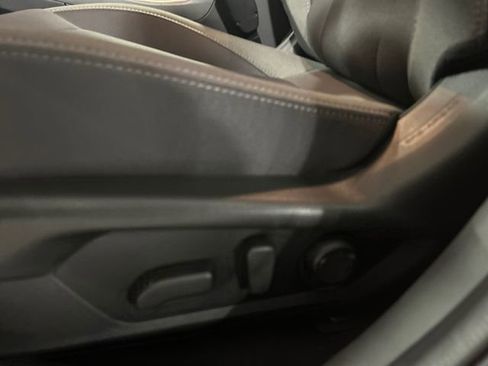 Certified 2025 Subaru Crosstrek 2.0i Premium image 11