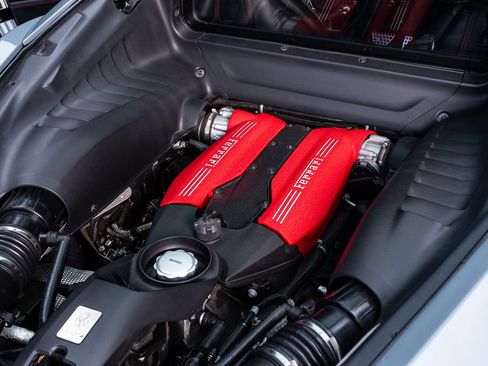 Used 2016 Ferrari 488 GTB RWD image 55