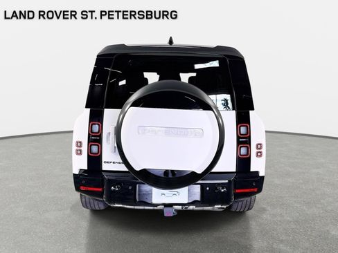 Used 2026 Land Rover Defender 130 X-Dynamic SE AWD/4WD image 6