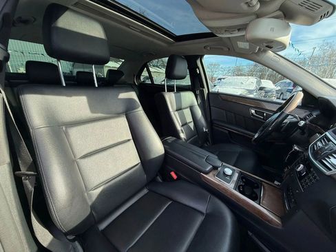 Used 2011 Mercedes-Benz E 350 4MATIC Sedan image 42