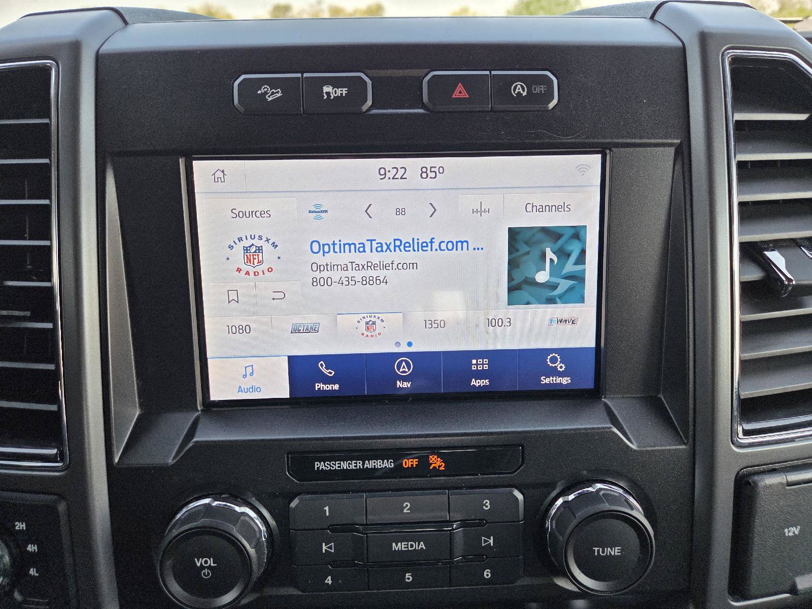 Used 2019 Ford F150 XLT w/ Equipment Group 302A Luxury AWD/4WD image 19