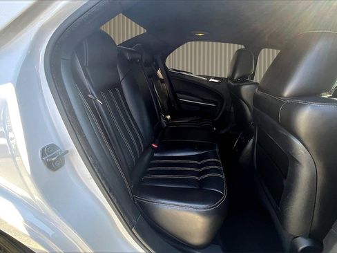 Used 2021 Chrysler 300 S image 27