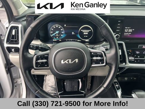 Certified 2023 Kia Sorento SX image 34