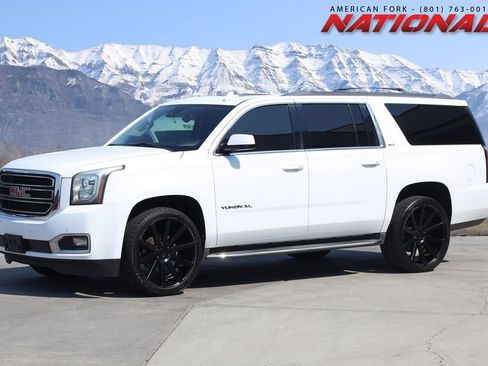 Used 2016 GMC Yukon XL SLT w/ Open Road Package AWD/4WD image 1