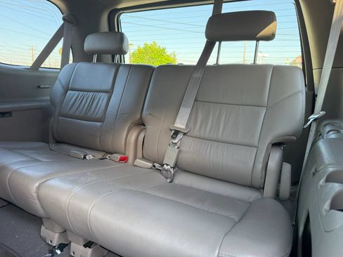 Used 2007 Toyota Sequoia Limited RWD image 14