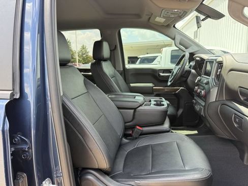 Used 2019 Chevrolet Silverado 1500 LT w/ Texas Edition AWD/4WD image 31