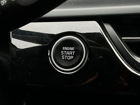 Used 2025 Kia Seltos S image 28