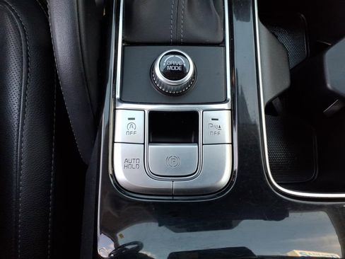 Used 2020 Kia Telluride EX image 16