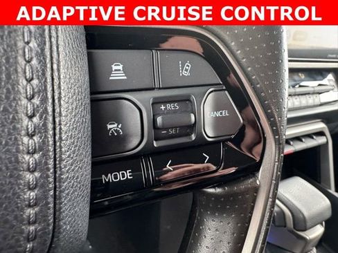 Used 2022 Toyota Tundra SR5 w/ SR5 Convenience Package image 24