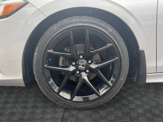 Used 2023 Honda Civic Sport image 14