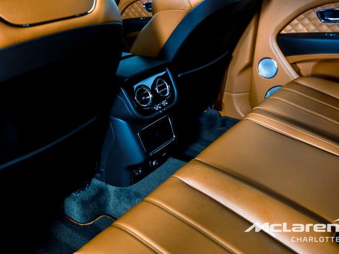 Used 2021 Bentley Bentayga w/ First Edition Specification AWD/4WD image 19