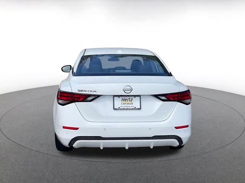 Used 2025 Nissan Sentra SV image 11