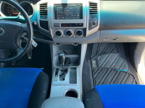 Used 2006 Toyota Tacoma PreRunner RWD image 14