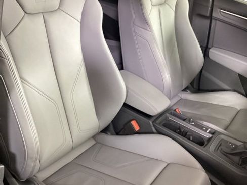 Certified 2025 Audi Q3 2.0T Premium w/ Convenience Package image 20