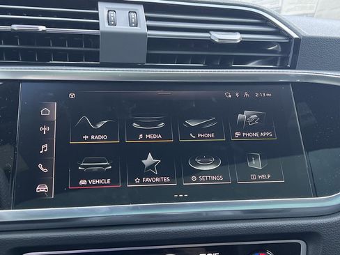 Certified 2025 Audi Q3 2.0T Premium Plus image 26