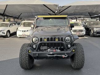 Used 2016 Jeep Wrangler Unlimited Rubicon video 2