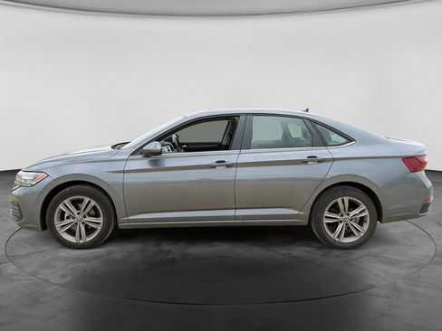 Used 2024 Volkswagen Jetta SE FWD image 5