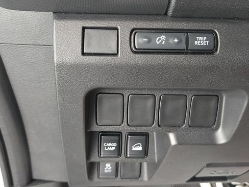 Used 2024 Nissan Frontier S AWD/4WD image 23
