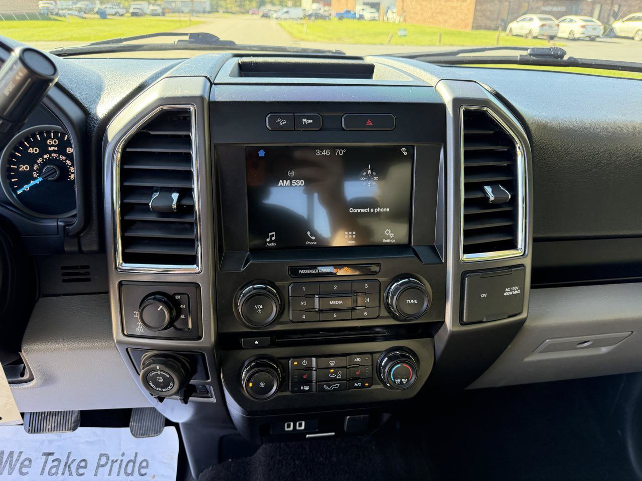 Used 2016 Ford F150 XLT w/ Equipment Group 302A Luxury AWD/4WD image 22