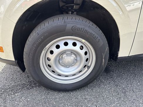 New 2025 Ford Maverick XL w/ Equipment Group 102A image 10