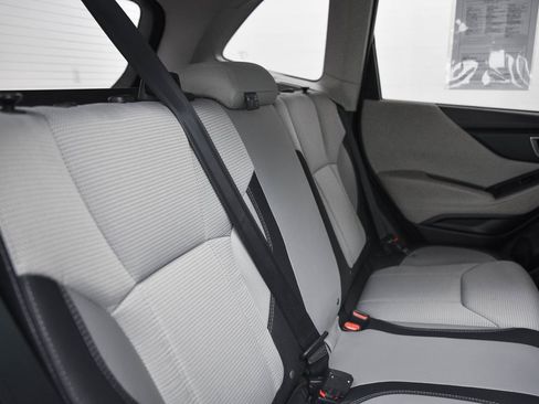 Used 2023 Subaru Forester Base image 14