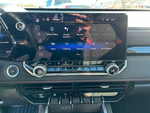 Used 2024 Chevrolet Colorado Z71 w/ Z71 Convenience Package 2 image 20