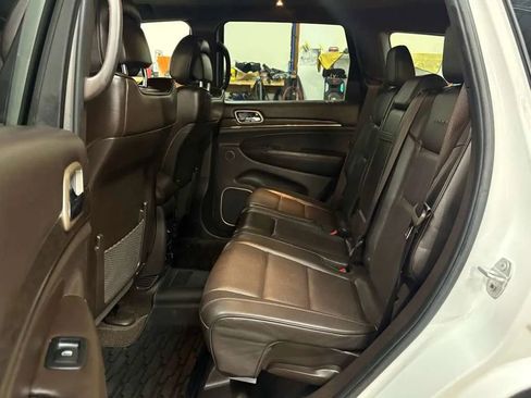 Used 2017 Jeep Grand Cherokee Summit w/ Platinum Series Group AWD/4WD image 24