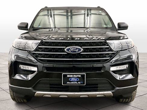 Used 2020 Ford Explorer XLT w/ Equipment Group 202A image 3