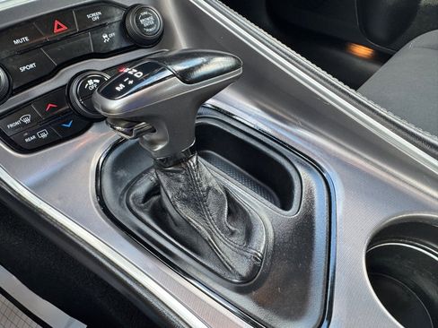 Used 2019 Dodge Challenger SXT image 26