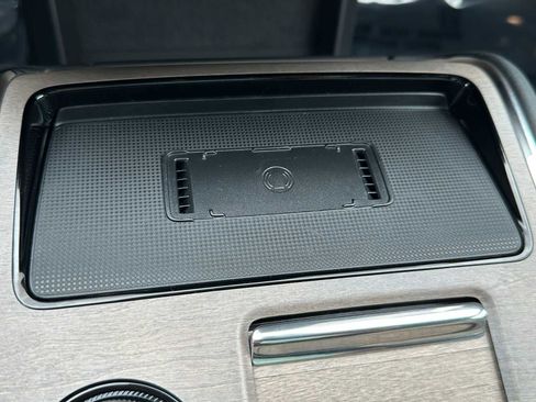 New 2025 Volvo EX90 Ultra image 34