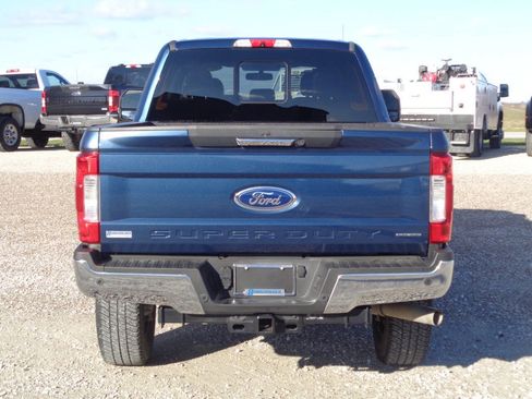 Used 2017 Ford F250 Lariat w/ Lariat Value Package image 7