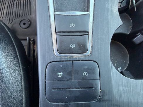 Used 2022 Ford Escape SEL FWD image 9