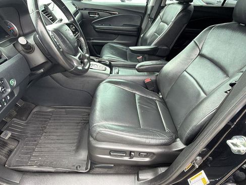 Used 2020 Honda Pilot Touring image 4