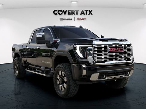 Used 2024 GMC Sierra 2500 Denali w/ Technology Package AWD/4WD image 9