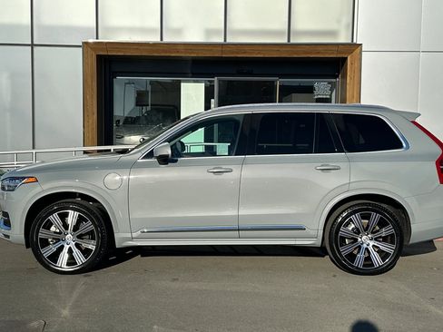 Used 2025 Volvo XC90 T8 Core w/ Climate Package image 6