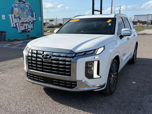 Used 2024 Hyundai Palisade Calligraphy image 7