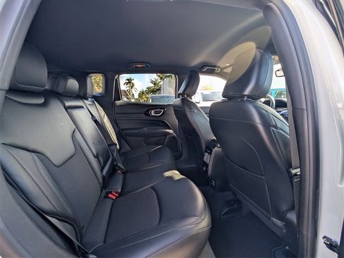 Used 2022 Jeep Compass Altitude image 17