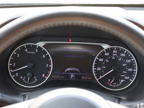 Used 2021 Nissan Sentra SV w/ SV Premium Package FWD image 19